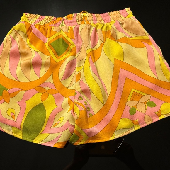 Colorful 70's Pocket Shorts-Small (Just Shorts) - Picture 3 of 4